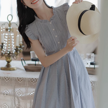 画像をギャラリービューアに読み込む, 麦わら帽子が似合う彼女のワンピース_N0945
