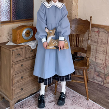 画像をギャラリービューアに読み込む, 不思議の国を旅する女の子が着ていたコート_N1024
