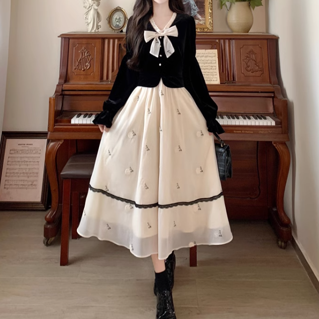 【2/23新発売】ピアノが得意なお嬢様のお気に入りワンピース_N1340