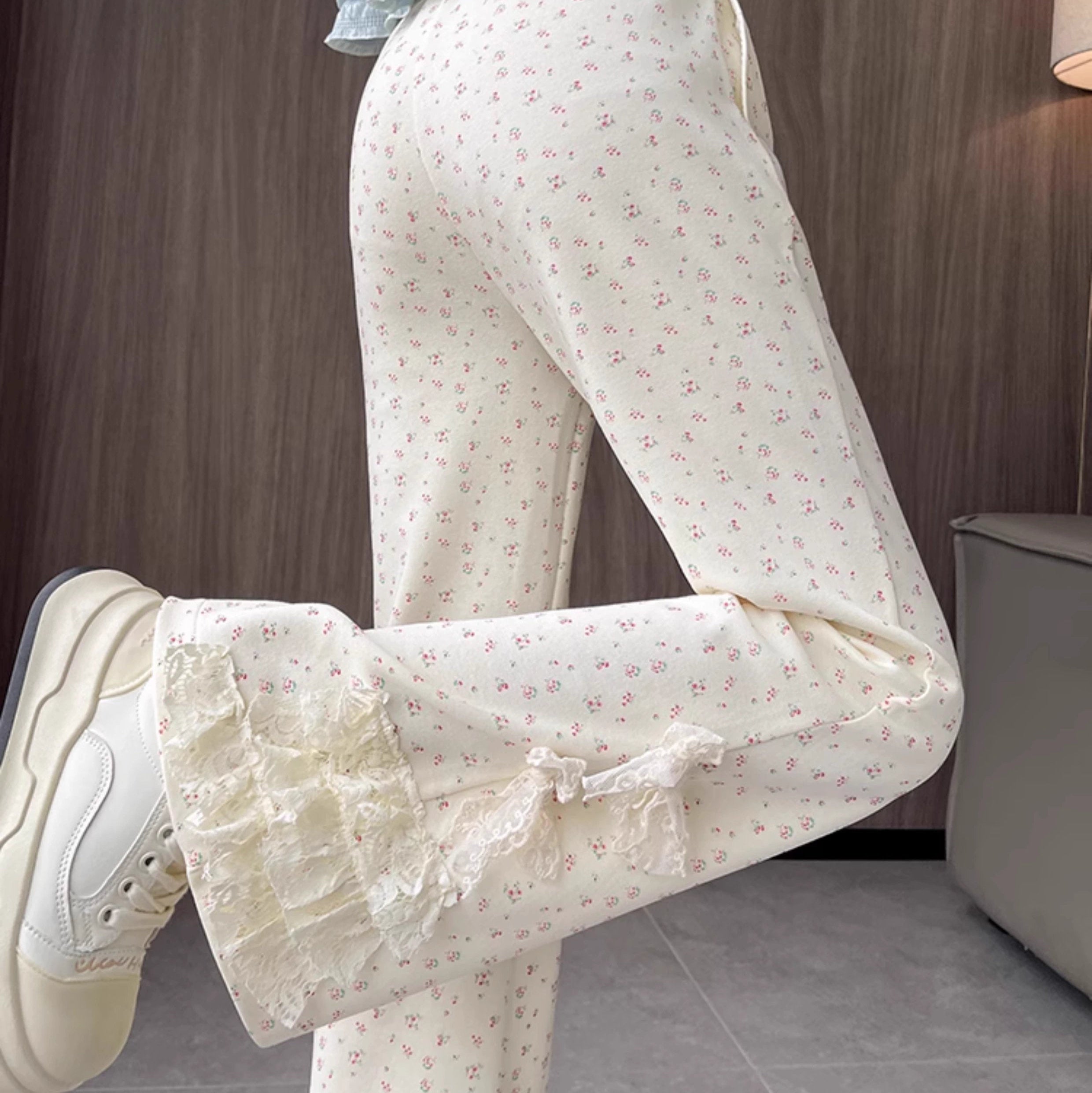 花咲く夢のガーリーレースフレアパンツ_R0085 – merci latte