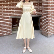 画像をギャラリービューアに読み込む, ハーフアップが似合う女の子が夢の国で着ていたワンピース_N0368
